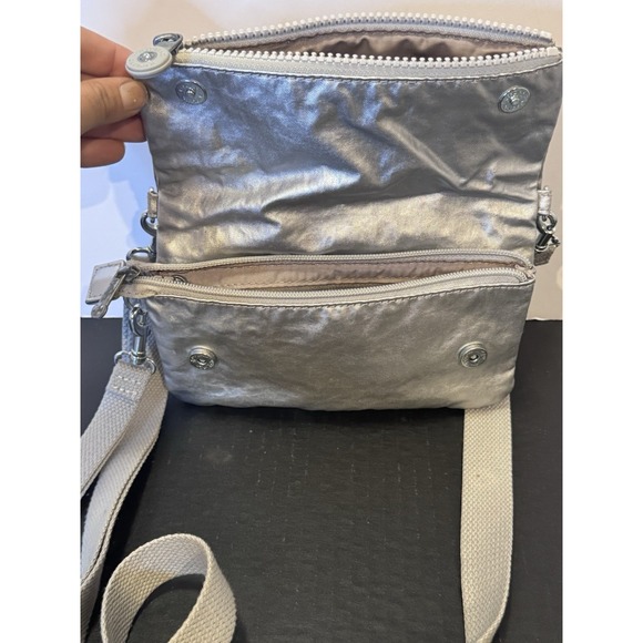 Kipling Lynne Convertible Metallic Silver Crossbody Clutch Wristlet Waist Bag - Picture 11 of 16